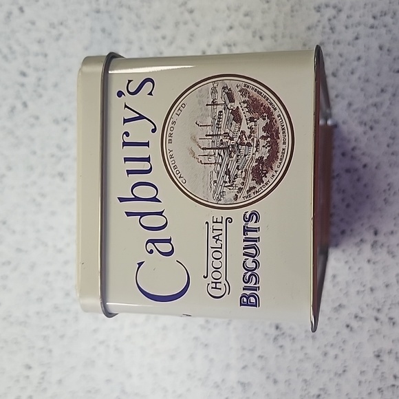 Cadbury Old Vintage Style Biscuit Tin Empty - Picture 7 of 9